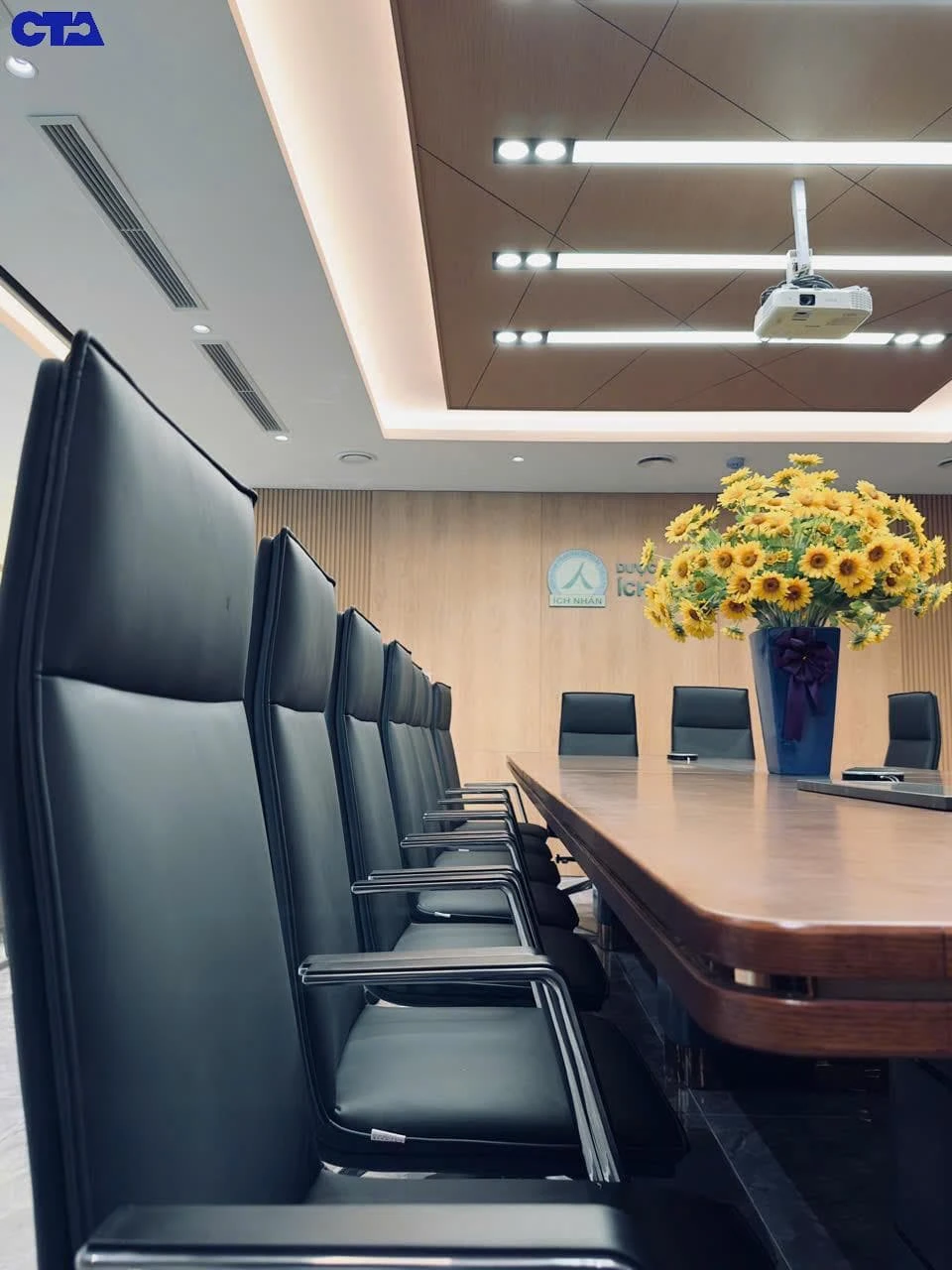 ICH NHAN OFFICE