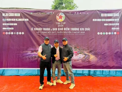 Ban lãnh đạo CTA Việt Nam tại buổi lễ khánh thành điểm trường Xín Chải