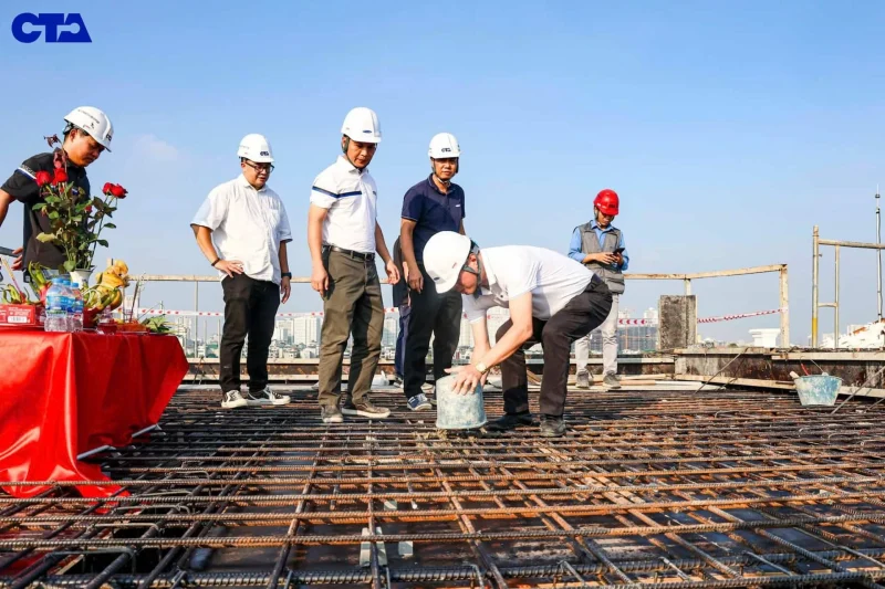 CTACON | Cất nóc công trình Văn phòng Tân Phát Etek