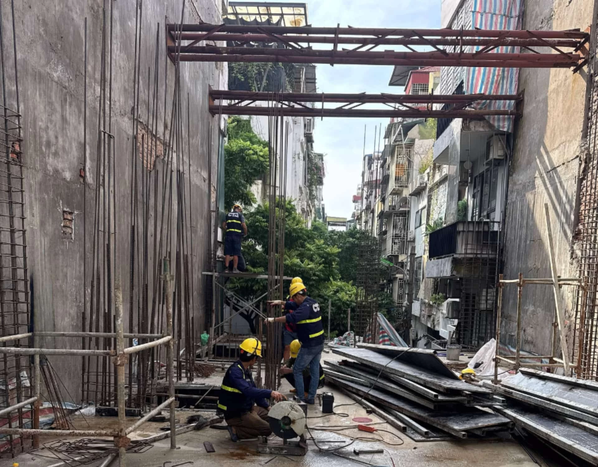 Nhà Phố Nguyên Hồng