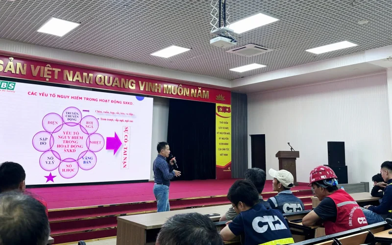 CTA Việt Nam Tổ Chức Huấn Luyện An Toàn Lao Động Tại Công Trình Vietcombank Chi Nhánh Quy Nhơn (nhân bản)